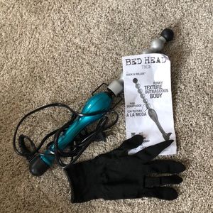 Never used!!! TIGI curling iron